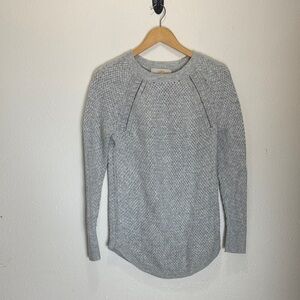 LOFT Light Gray Knit Top, Size M